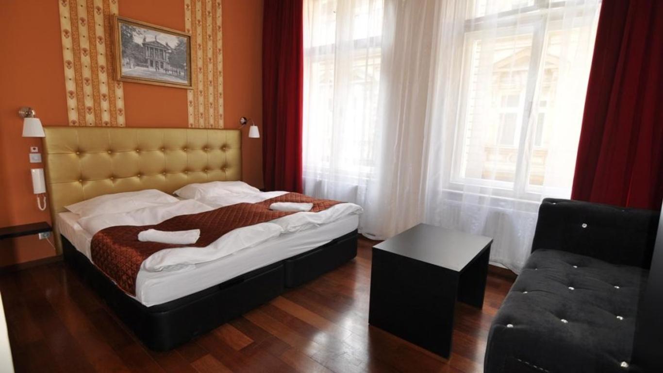 Hotel Prague Star